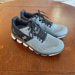 On Cloudtech Helion Running Shoes